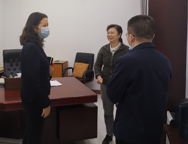 3福田区统计局局长黄熙、副局长艾菲菲同志向市统计局党组成员、副局长沈宜同志汇报福田区统计核算和改革工作.jpg