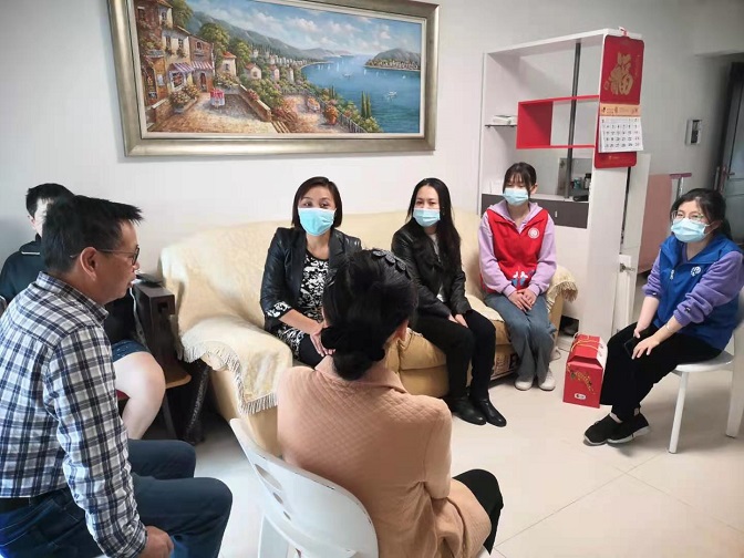 “寒冬暖情，送福迎春”计生家庭春节慰问活动.jpg