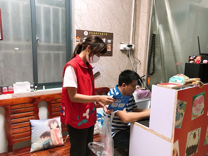 上沙网格员穿街过巷、走好宣传推广活动最后一公里2.jpg