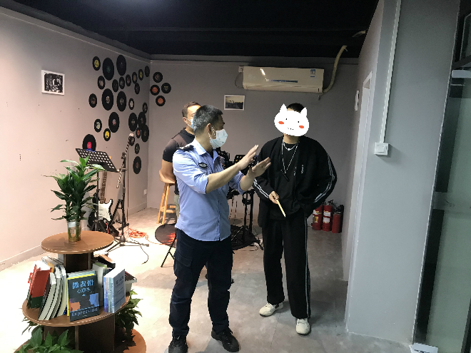 民生小事 | 噪音扰民起纠纷 民警上门促整改