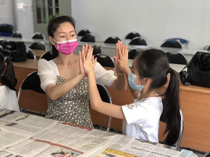 沙头街道上沙社区开展“我的情绪小怪兽” 心理健康知识亲子活动 (1).jpg
