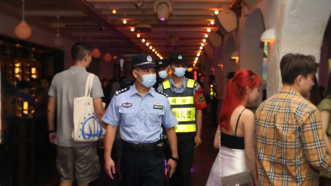 打防管控在一线 维护秩序在身边