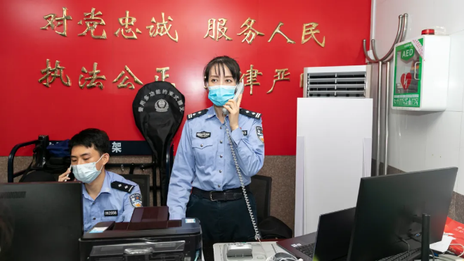 福警日记丨刘宁：来，把手给我们！