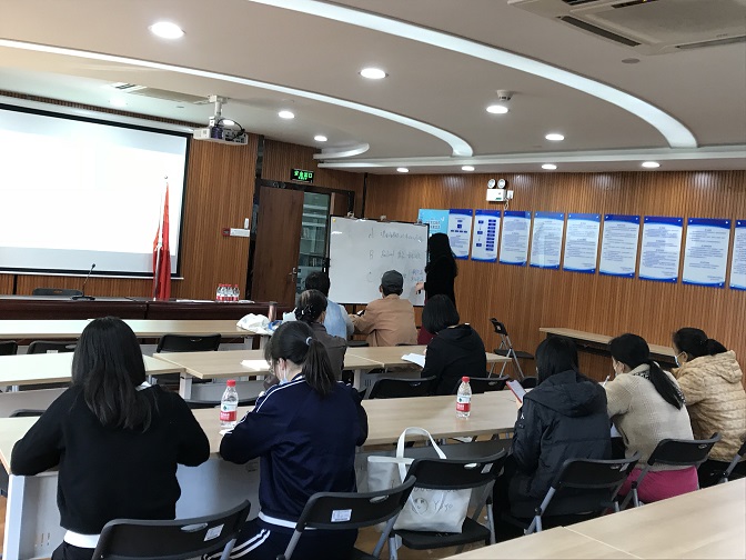 讲授1.jpg
