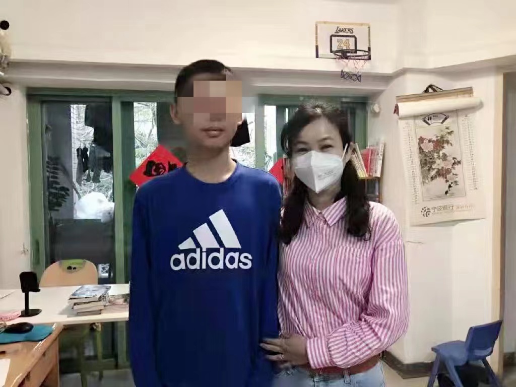 2.jpg