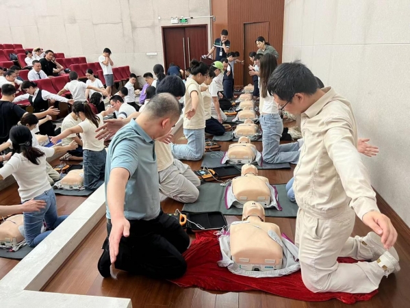 图片社管1.jpg