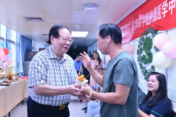 图片中医院3.jpg