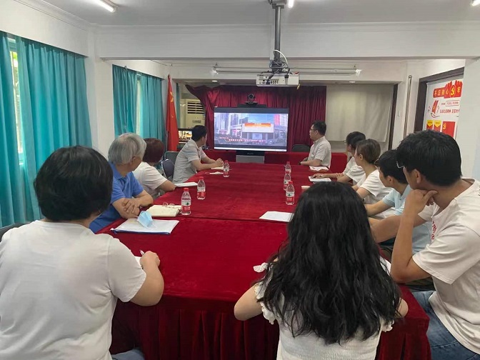 香蜜社区党委召开党委扩大会议.jpg