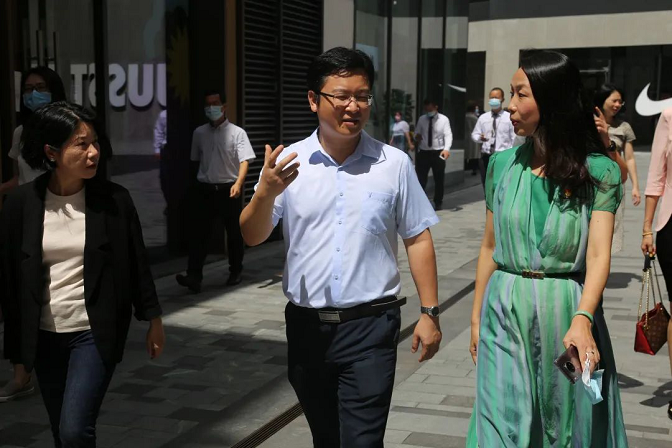 20200608 区委常委、宣传部部长高大伟率队调研深业上城国际艺术节项目2.png