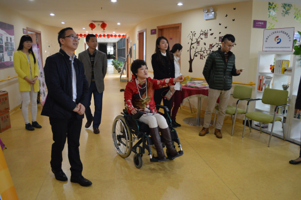 学雷锋公职志愿服务队走进幸福乐园（一）