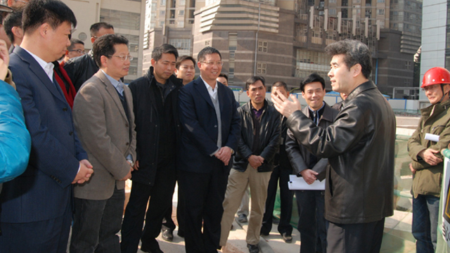 庆生同志到区人民医院后期建设工地现场督导工程进度
