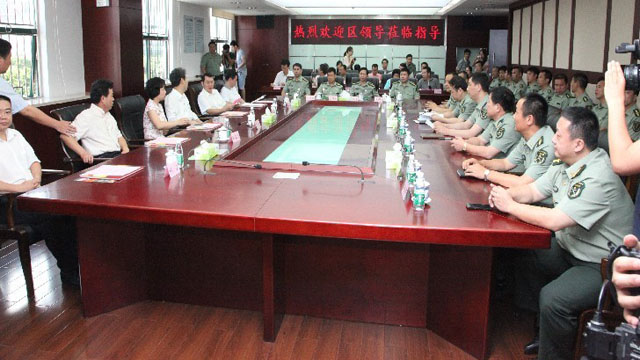 福田区领导慰问辖区驻军部队