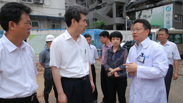 区委刘庆生书记到福田医院工地视察后期建设工程进展 区委刘庆生书记到福田医院工地视察后期建设工程进展