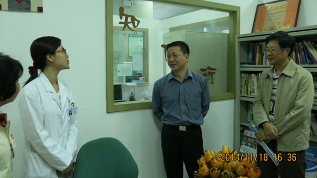 孙波副区长率队现场检查我区“社区家庭医生服务计划”推行情况