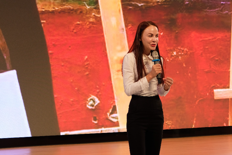 Viktoriya Sinitsyna delivers a speech at Saturday's event.JPG