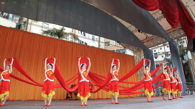 福田区举办“三八”节巾帼志愿服务社区行活动 福田区举办“三八”节巾帼志愿服务社区行活动