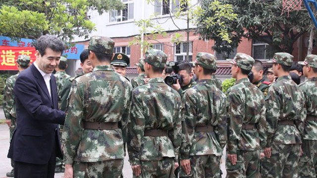 福田区领导带队进行2013迎新春拥军慰问活动 福田区领导带队进行2013迎新春拥军慰问活动