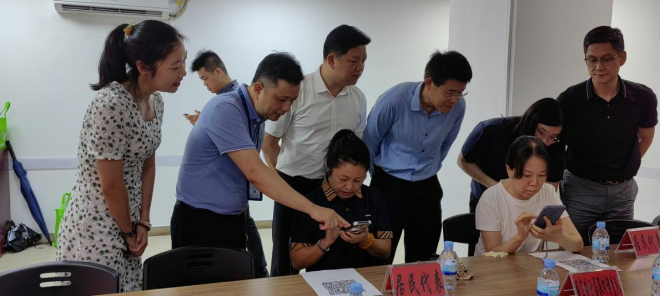 国家统计局深圳调查队余红兵副队长带队到福田区调研2.png
