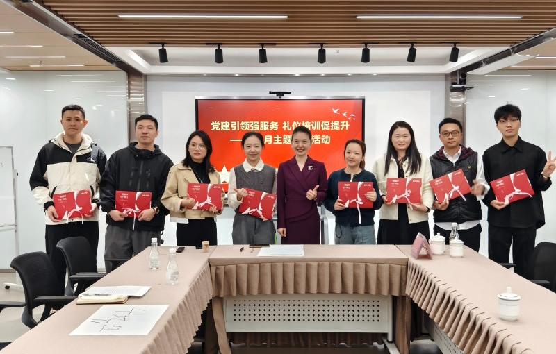 活动现场 (2)(1).jpg