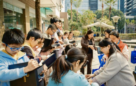 福田区妇联执委走进社区与孩子们共话读书