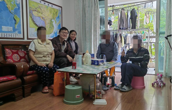 暖冬心理关怀 温情入户到家 福田区残联走...